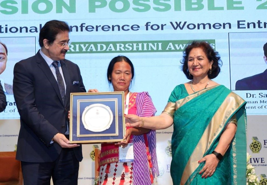 Women Entrepreneurs Honoured With Coveted Priyadarshini Award At FIWE’s ...