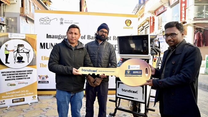 After 17 States, Leh Becomes the Coldest City to use Bandicoot Robots to Clean Manholes