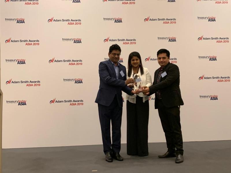 Mr. Bikash Mukherjee, Associate Vice President – Finance and Accounts, Amway India, receives Asia’s Top Treasury Team 2019 award at the Adam Smith Asia Awards
