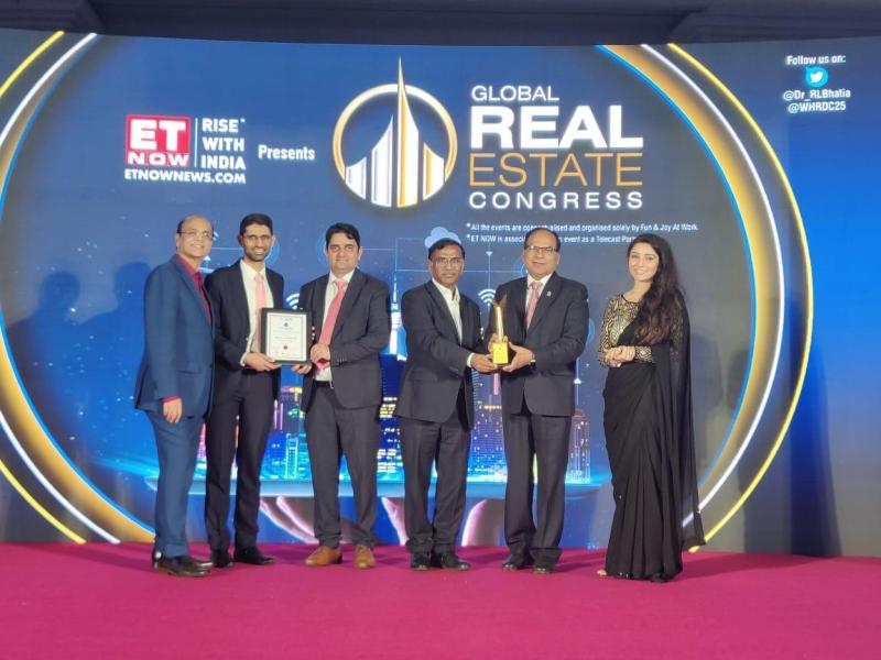 Brookfield Properties team receiving the ET Now Global Real Estate Congress Awards 2020! (C)
