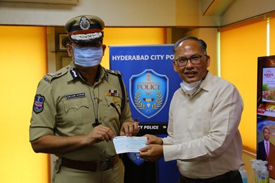 NMDC contributes ₹50 Lakh to Hyderabad Police for PPEs procurement