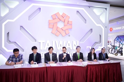 Details of Taiwan’s smart machinery solutions to reduce human intervention, boost safe manufacturing with product pictures