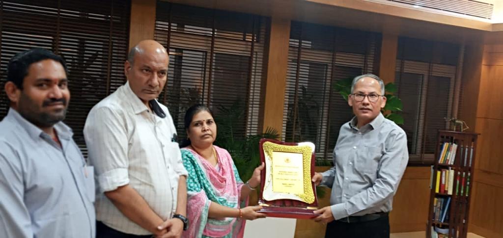 NMDC bestowed with the National HR Best Practice Award by NIPM