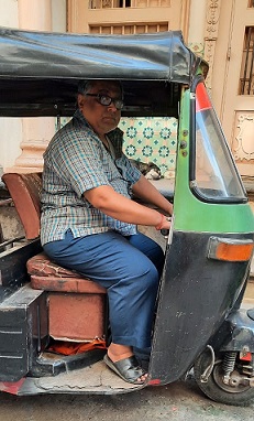 62-year-old Surat auto driver with morbid obesity successfully undergoes Bilateral Total Knee Replacement surgery amid lockdown at Apollo Spectra Hospital, Mumbai