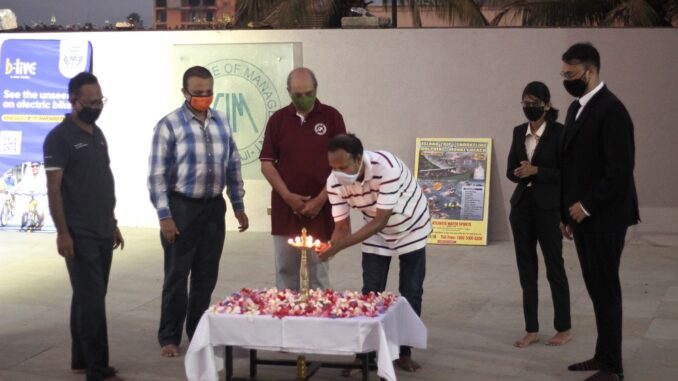 Pravat Surya Kar, Associate Professor, GIM, Rakesh Shrivastava, Professor and Admissions Chair, Arif Raza, Assistant Professor and Program Head HCM, Goa Institute of Management along with the students coordinators at the inauguration of the flagship event WIZBIZ 2021 at Goa Institute of Management.