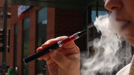 E-Cigarettes Have Chemicals Not Disclosed by Manufacturers - Johns Hopkins University Research