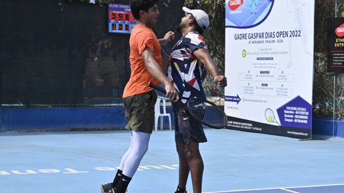 Praneeth Venugopal and Suraj Bikkannavar celebrating after winning the Men's Double Title at the Gadre Gaspar Dias 2022