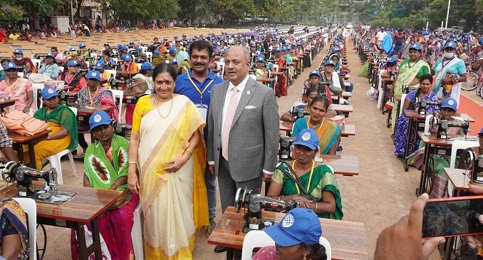 Aakula Lalitha, Chairman, TSWCDC & Shekhar Mehta, Rotary Intl President seen with beneficiaries