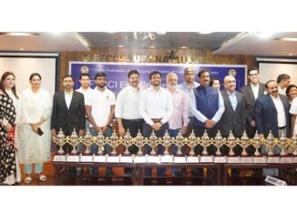 Bhasker Reddy, Gowra Srinivas, Ajay Misra seen along with the FTCCI Excellence Award Winners