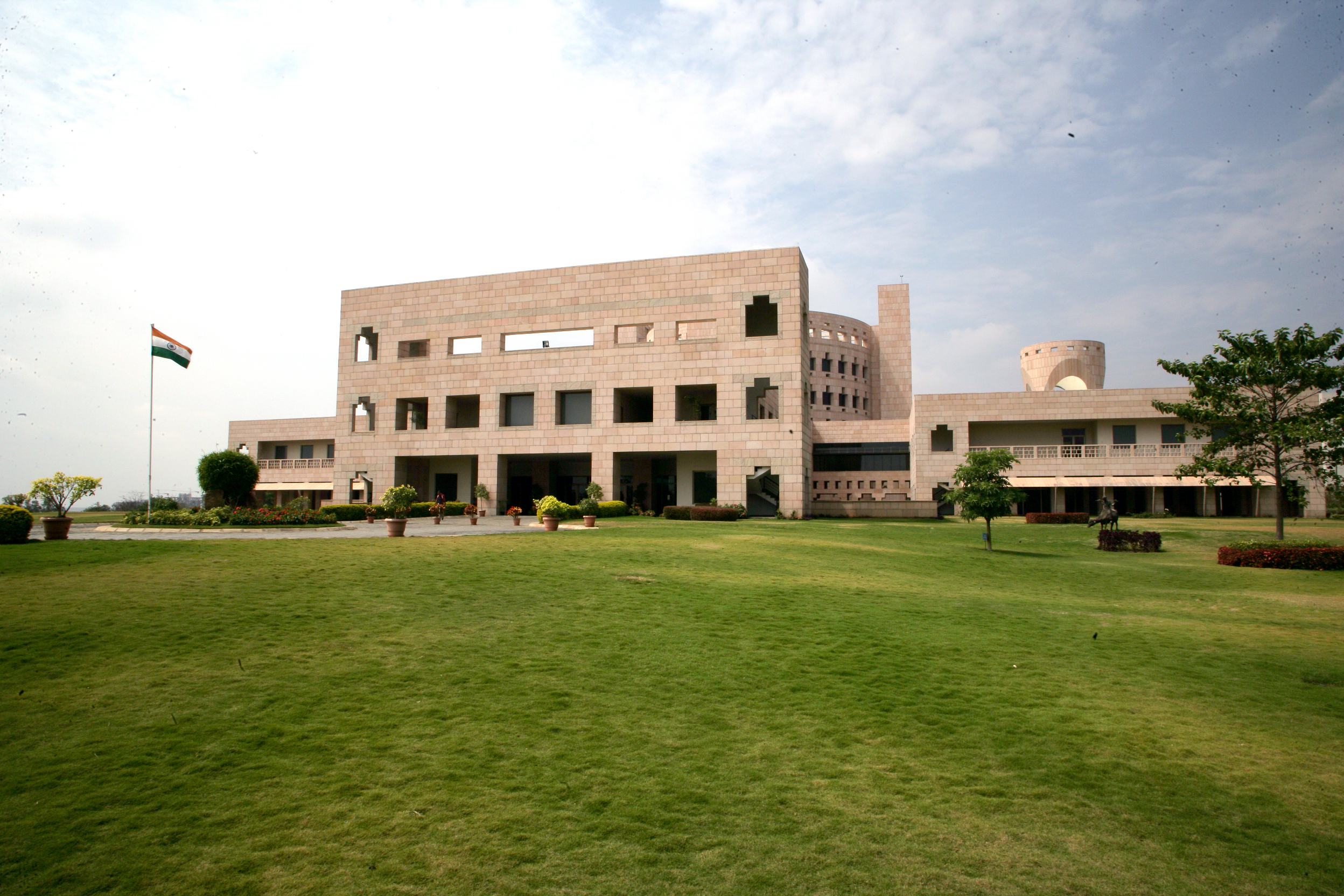 ISB Ranked No. 6 Globally on LinkedIn’s Annual List of Top MBA Programs