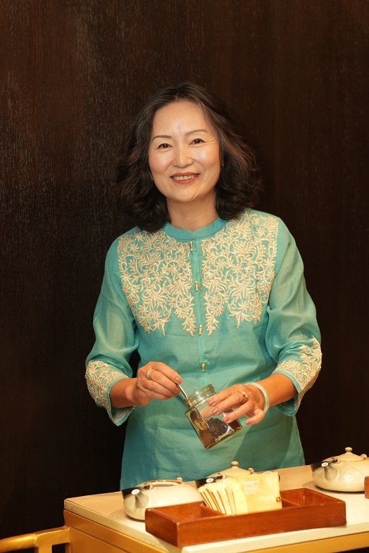 Chinese Tea Sommelier Juliana Zhu