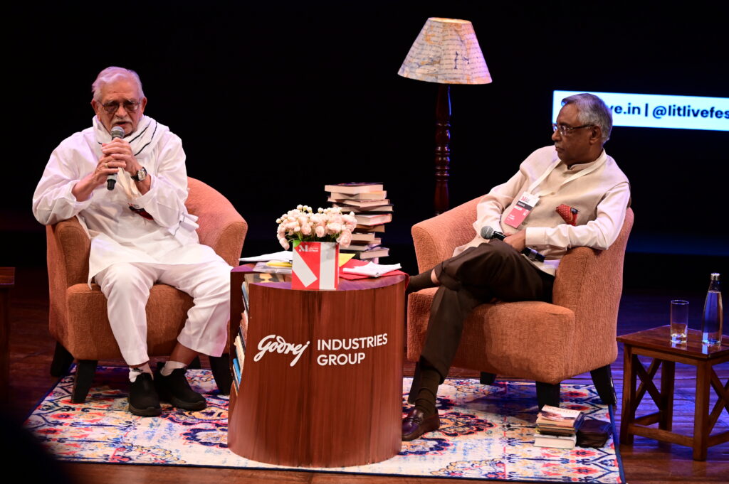 Gulzar Mesmerizes Audience at 15th Mumbai LitFest with His Timeless Poetry