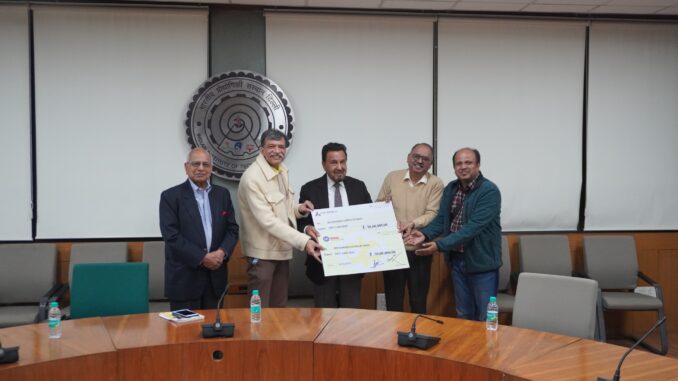 "Bakshi Group Chairman Amarjit Bakshi Champions Education with IIT Delhi Donation"
