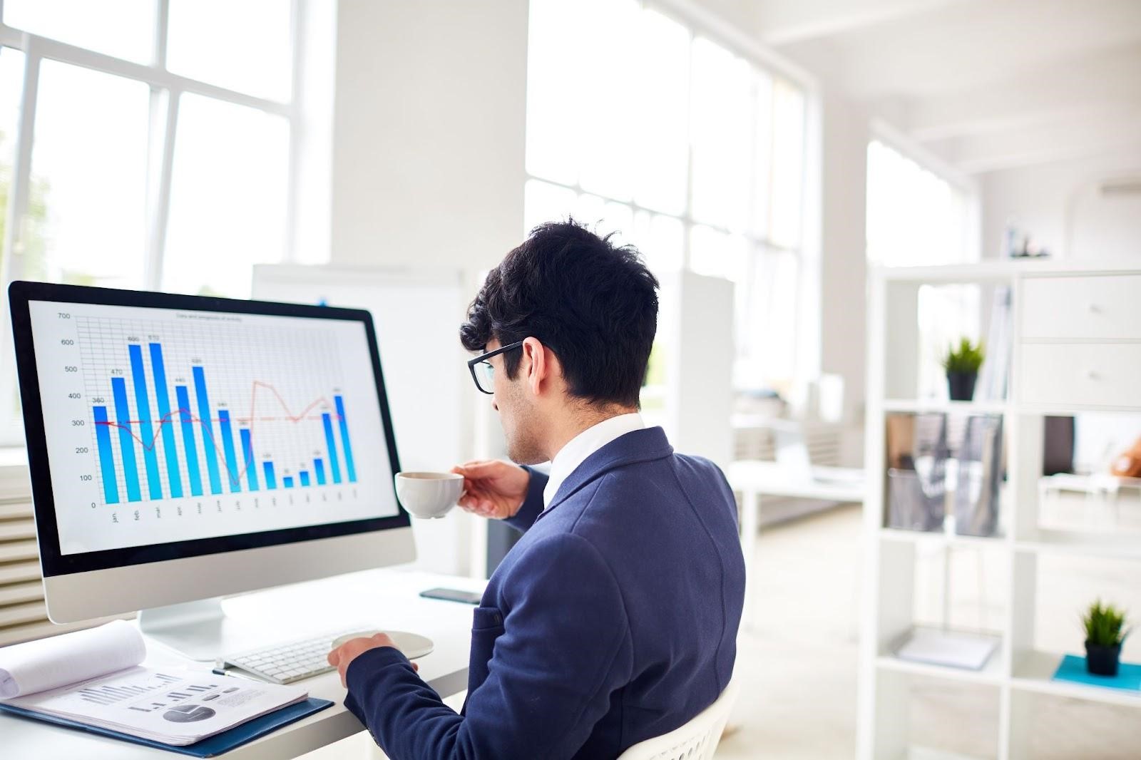 How AI Enhances Security Operations Centers’ Key Challenges