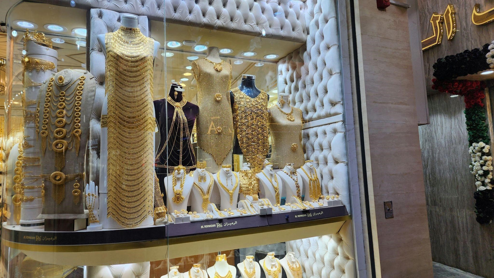 Exploring Dubai’s Souks and Malls