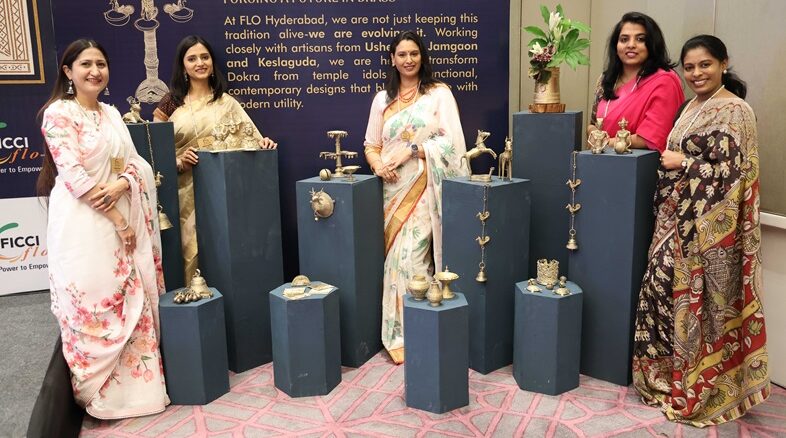PRATHIBHA KUNDA AND OTHER FLO MEMBERS SEEN WITH THE DOKRA TRIBAL METAL CRAFT StyleTatva 2025 Concludes on a Grand Note