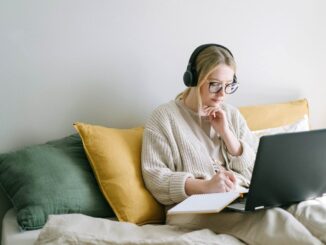 home office, Family Office, Smart business owners, Impulsive Spending, damaging your eyesight