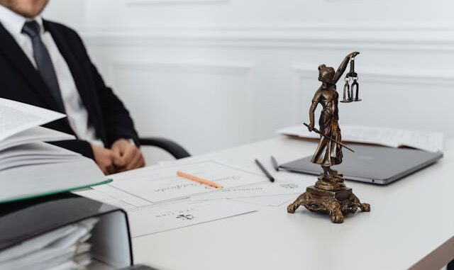 Gardner Trial Attorneys, Commercial Disputes, Phoenix child custody attorney