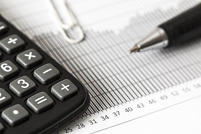 pexels-pixabay-209224 IRS Streamlined Filing Procedures, tax filing, income tax, money experts