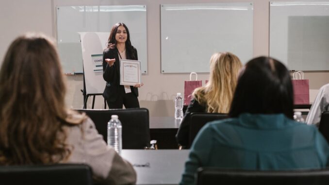 7 Tips for Organizing a Successful Corporate Awards Ceremony, Why 5 Years of Experience Before Business School Is Ideal When considering the perfect timing for pursuing a business degree