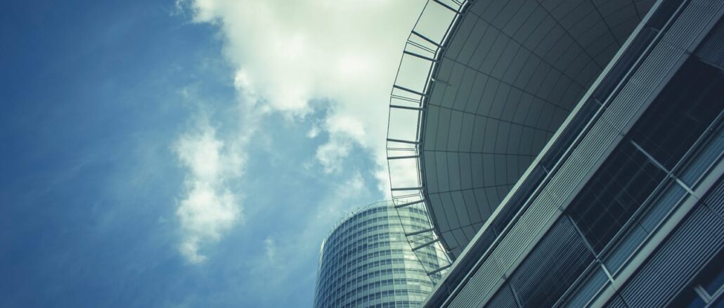 pexels-markusspiske-114294 commercial roofing service