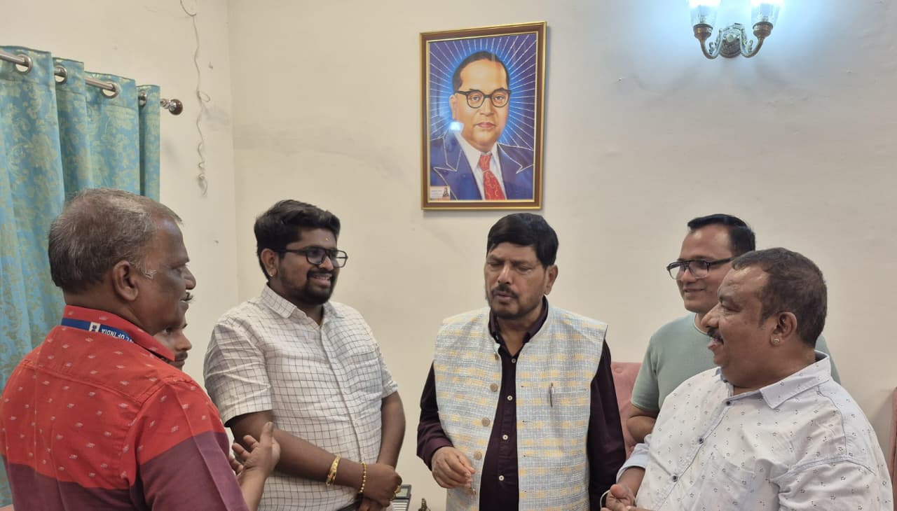 Dr. Bhargav Mallappa Meets Minister of State for Social Justice and Empowerment Dr. Ramdas Athawale