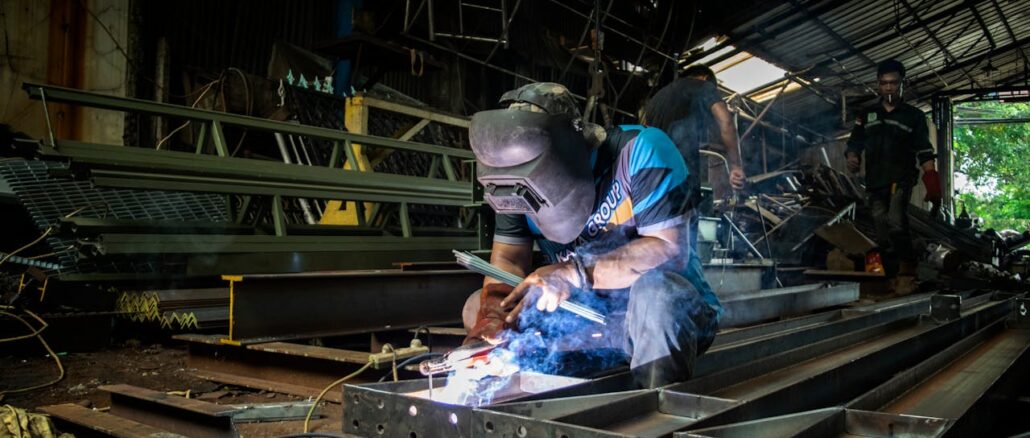 pexels-erfin-ekarana-494408160-22717514 Laser Beam Welding