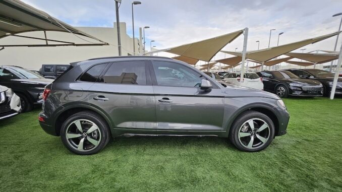 luxury limousine service, Car Renovation App, weekly car rental, Monthly Car Rentals, traffic citation, Dubai cars for sale export options displayed in a dealership lot