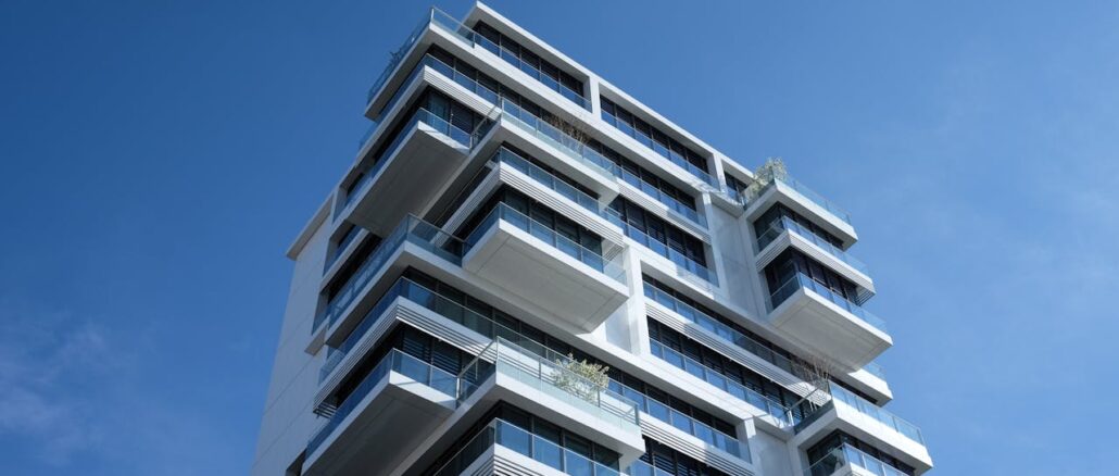 Apartment syndication