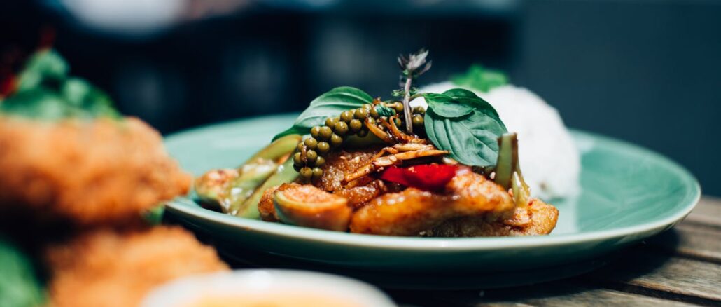 pexels-rachel-claire-5531299 Thai restaurant