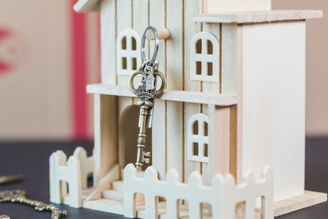 pexels-rdne-8293720 Branded keyrings