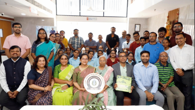 Vaishvi Hospital, Vadodara Honoured with IGBC Green Healthcare Plaque
