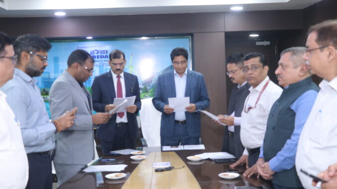 Vigilance Awareness Week 2025: CMD Administers Integrity Pledge to IREDA Employees