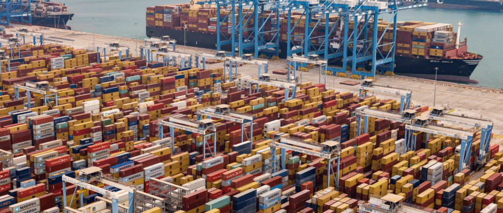 KP Image 01 port, export,