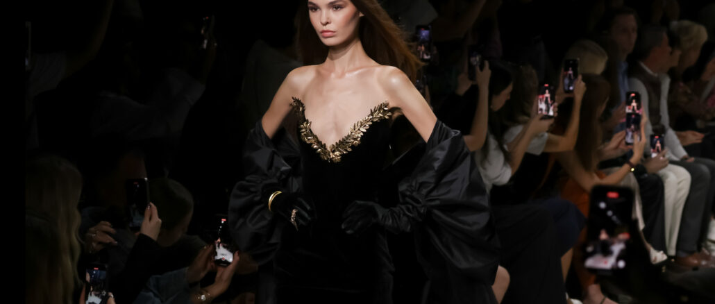 a4_Shantnu Nikhil Couture at Moscow Fashion Week (1) a4_Shantnu Nikhil Couture at Moscow Fashion Week (1)
