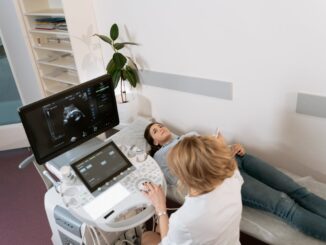 fertility specialist in Noida, Do Success Rates Matter? Understanding IVF Center Ratings in Noida