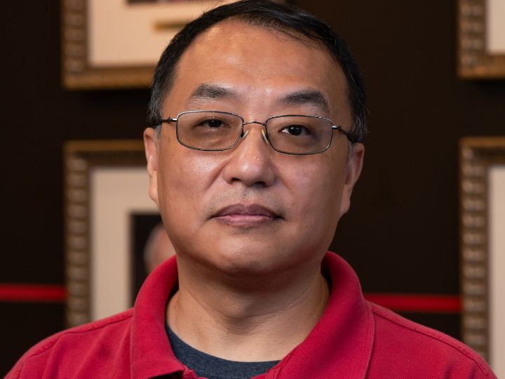 University of Houston Associate Professor of Information Science Technology Xuqing (Jason) Wu
