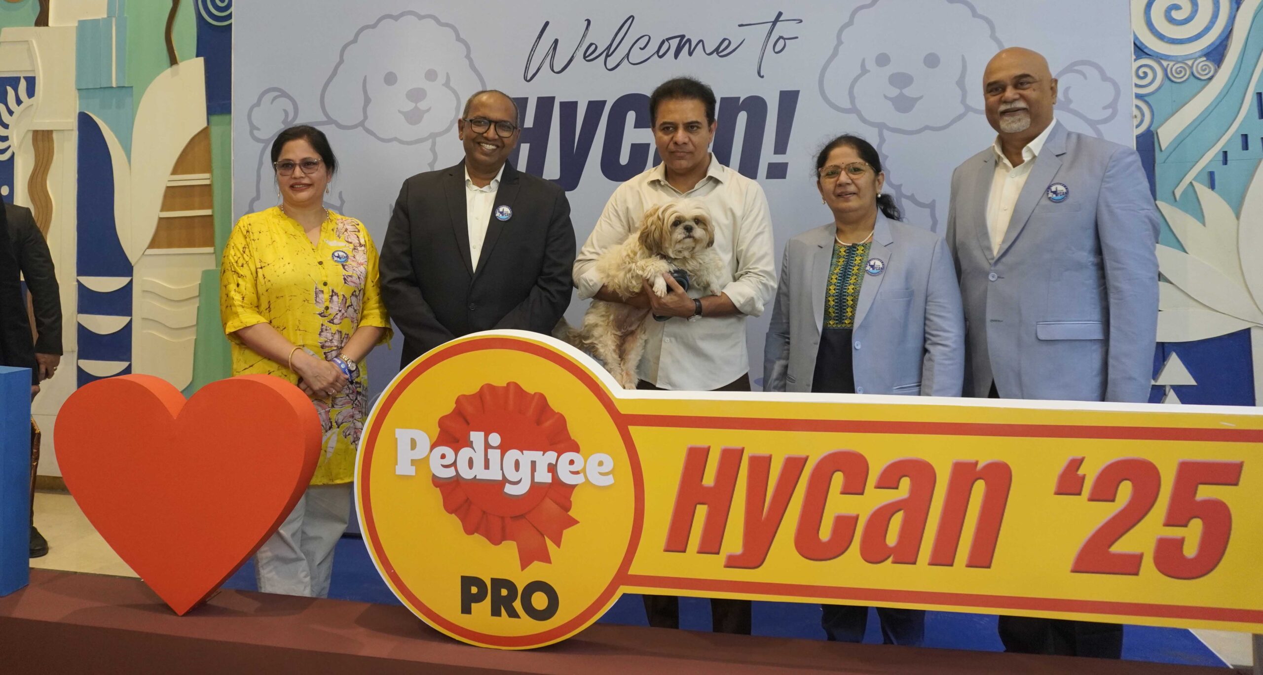 KTR Opens Hycan 25 Dog Show with His Shih Tzu, Cherry