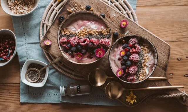 Granola Pouches That Lock In Crunch and Flavor