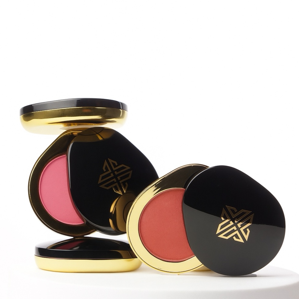 If you’re looking for the perfect New Year pick-me-up—whether for yourself, your best friend, your sister, or your girl gang—Blurre Pudding Blush from Luxiora Cosmetics is the beauty gift everyone will love unwrapping. This breakthrough launch is India’s first homegrown blush with a plush, pudding-cushion texture, created specially to flatter Indian undertones. Luxiora Cosmetics’ Blurre Pudding Blush – The Perfect Buy This December Travel-friendly and multipurpose, it’s perfect for on-the-go beauty—wear it on your cheeks or tap it on your eyelids for an effortless, cohesive glow. With six flattering shades designed for diverse Indian skin tones, it’s a gift that suits everyone. Powered by Luxiora’s “Performance + Care” philosophy, the formula features Niacinamide for brightness, Peptides for firmness, Squalane for hydration, and Vitamin E + Avocado Butters for nourishment—making it makeup that truly feels like skincare. Whether you’re curating a gift box or treating yourself to a New Year glow-up, Blurre Pudding Blush is the perfect beauty companion this season. Price: ₹1299 Available: www.luxioracosmetics.com | Amazon | Myntra Coming soon: Nykaa, Purplle, Blinkit Vegan • Cruelty-Free • Paraben-Free 