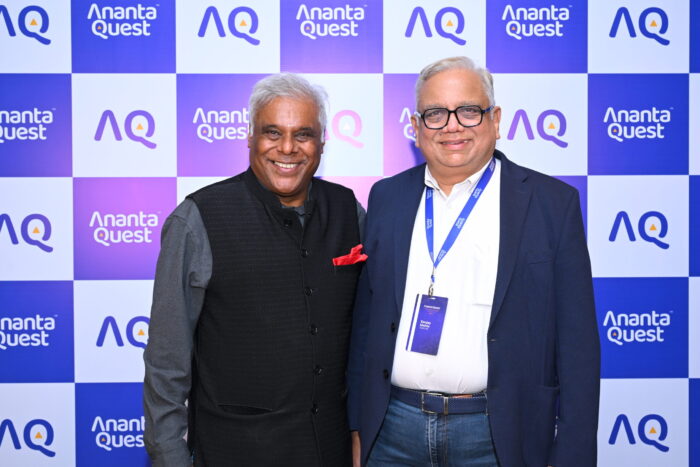 Ashish-Vidyarthi-Actor-Motivational-Speaker-L-with-Sanjay-Mehta-Founder-Ananta-Quest-R-scaled