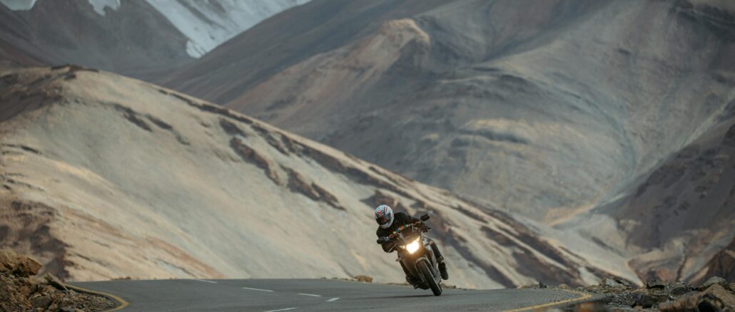 Ride to the Roof of the World: Ultimate Biker’s Guide to Leh–Ladakh Road Trip in 2026