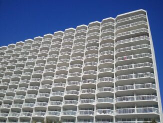 Lakeside Drive Condo, condominium project