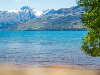Lakeside Retreats, Scenic Train Journeys, and Māori Cultural Experiences