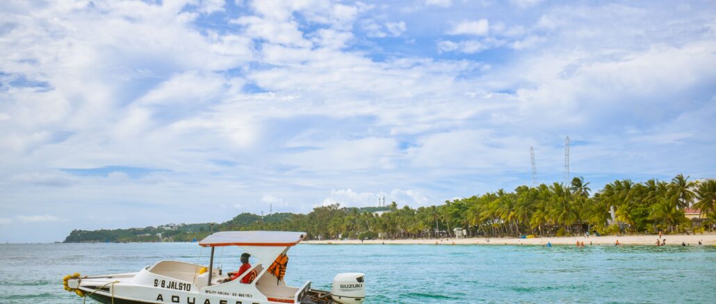 Exploring Boracay: A Vibrant Beach Paradise for Water Sports, Nightlife, and Island Adventures