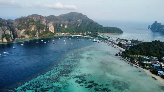 Phi phi