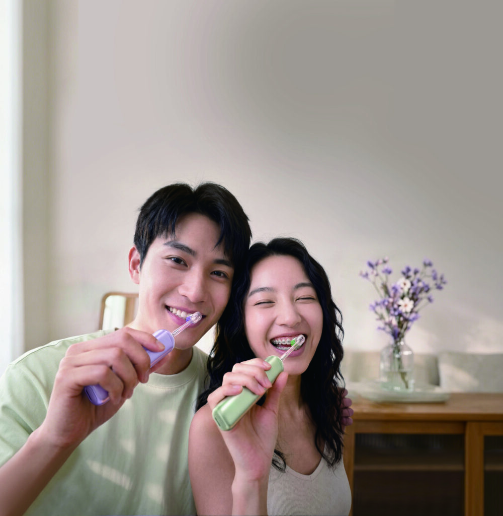 Sonic, Oscillating, or AirJet™? The Three Ways Electric Toothbrushes Clean, Explained