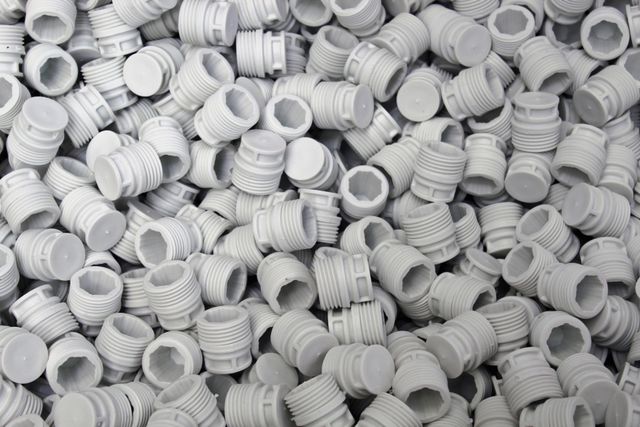 Supplier Consolidation in Molded Plastic Components: What Buyers Actually Gain, and What It Costs Them