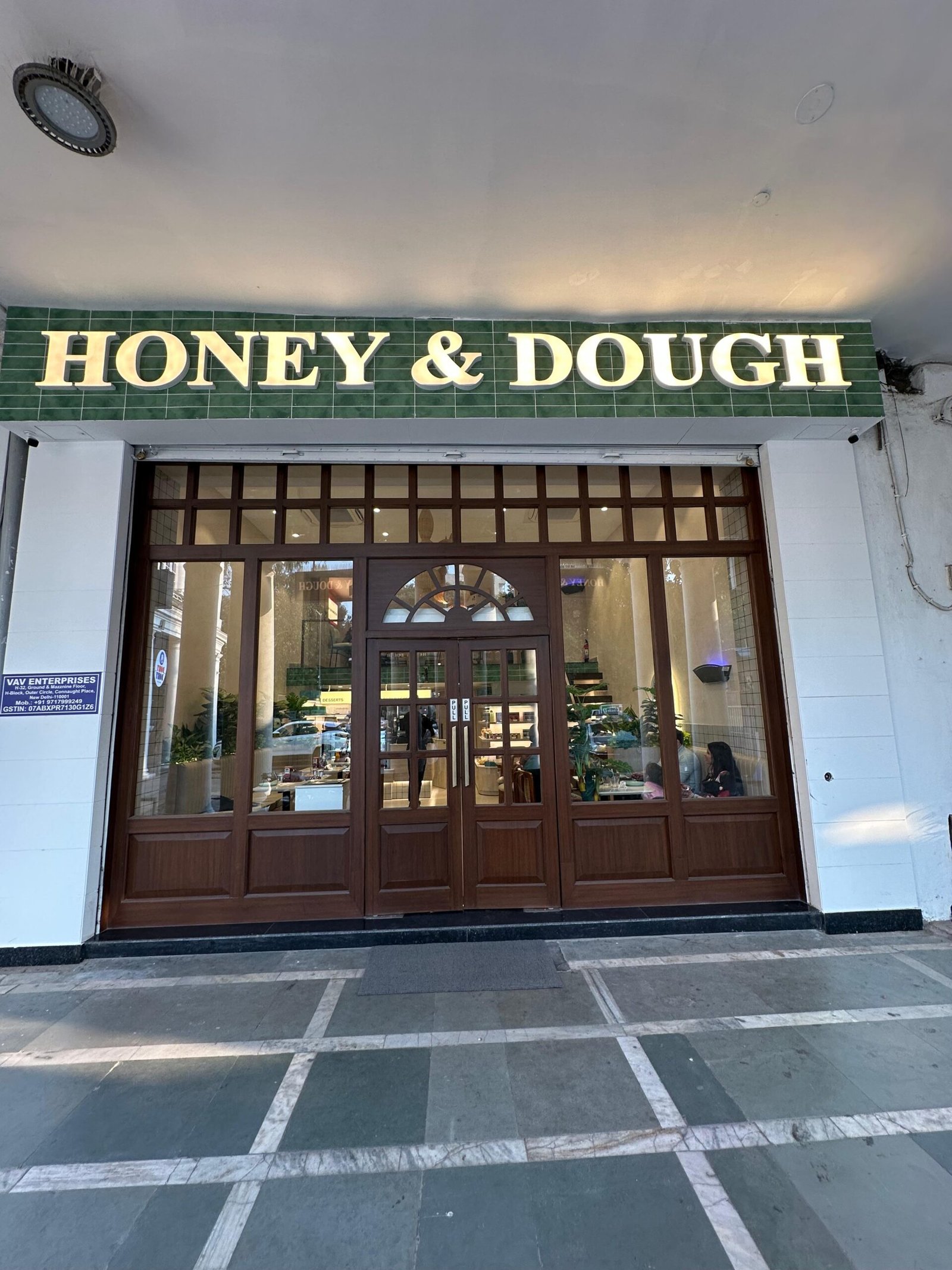 Honey & Dough Opens 15th Outlet in Delhi’s Connaught Place
