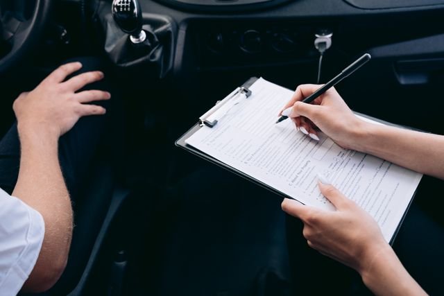 Choosing the right EV insurance protects 